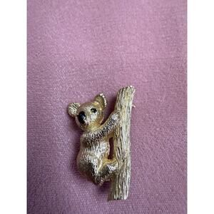 74. Lisner Gold tone Panda